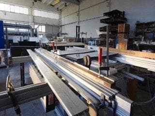 PIEGATURA DI MATERIE PLASTICHE