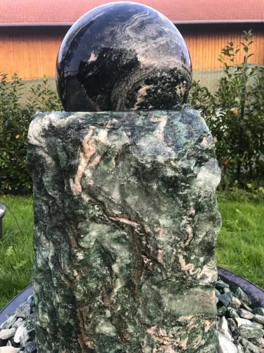 Atlantis Ball Fountain Green Velvet