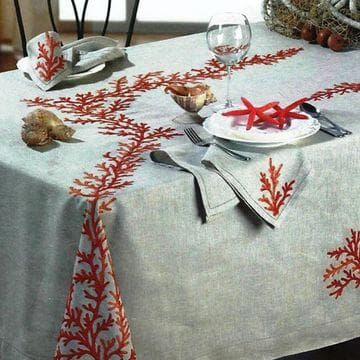 Tovaglia ricamata a mano decoro Corallo