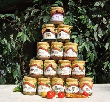 Confetture , sughi , salse.