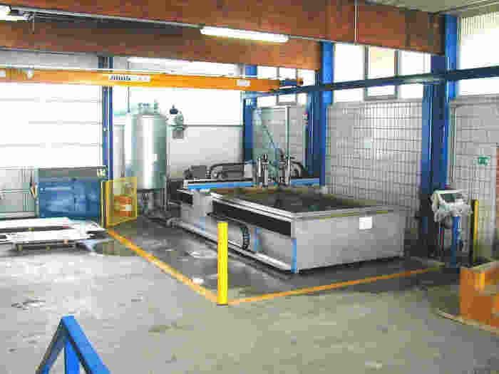 Wasserstrahlschneideanlagen