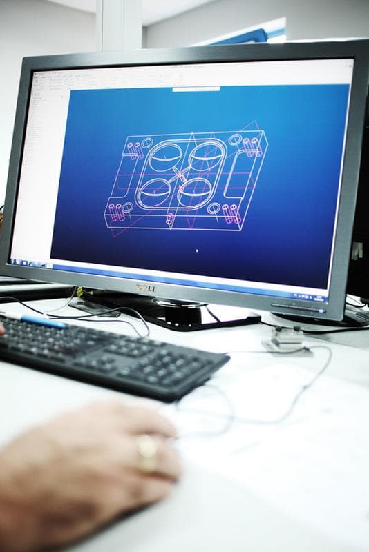 A TEAM AT YOUR SERVICE