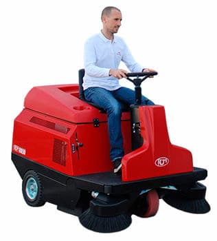 BATTERY FLOOR CLEANING AUTOMATIC GASOLINE AND BATTERY