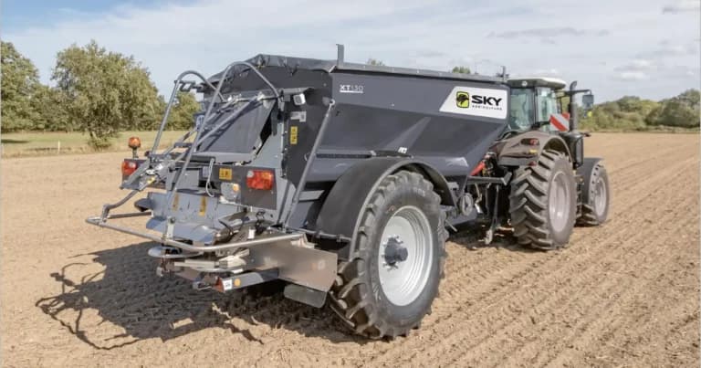 romorklu serpme makineleri 