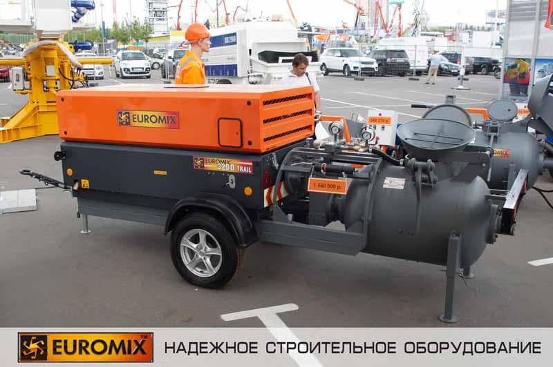 Mixer-blower compressor