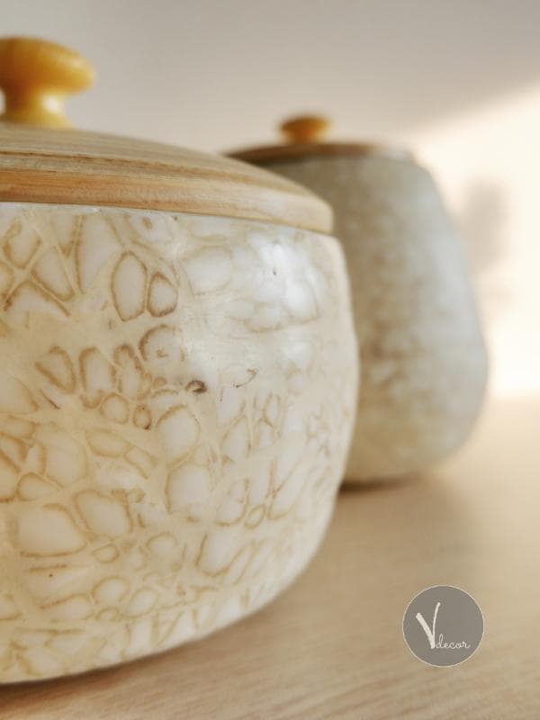 Eggshell Inlay Spun Bamboo Jar