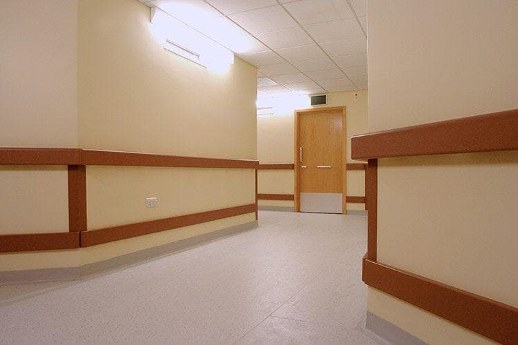 Yeoman Shield Guardian Handrail