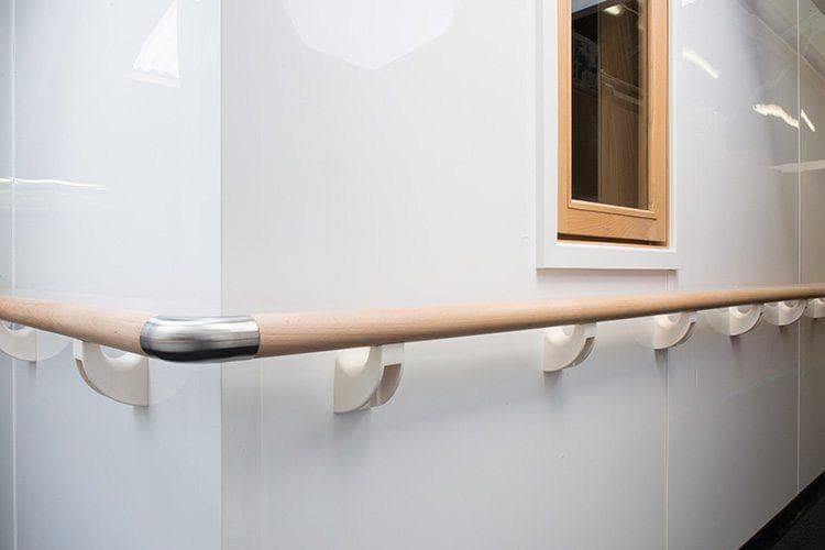 Yeoman Shield 50 Mm Dia. Guardian Handrail