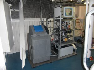 -4H- FerryBox: autonomous, low-maintenance measuring system