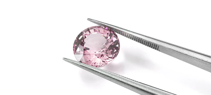 diamantes lapidados e coloridos