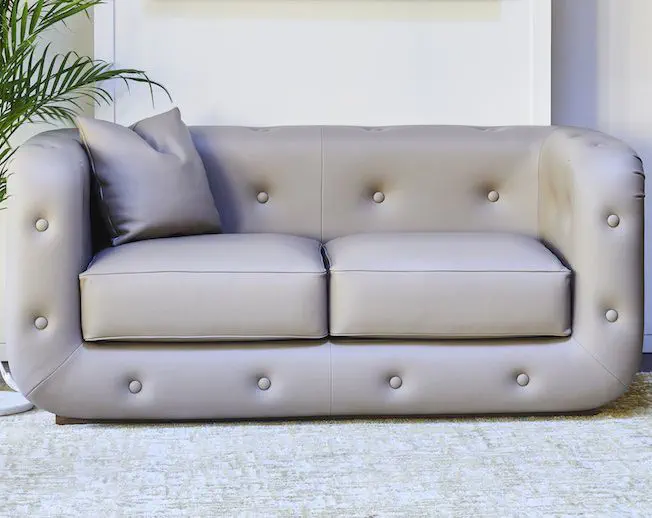 Chesterfield sofa 