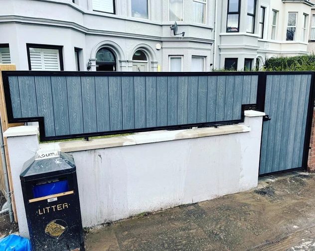 kompozit duvar uzeri citler 