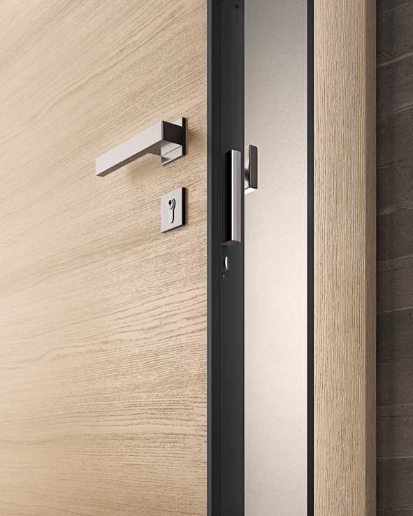 ЗАЩИТНЫЕ ДВЕРИ