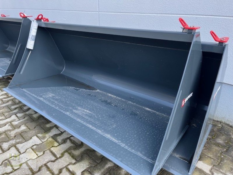 traktor yukleyici kovasi 