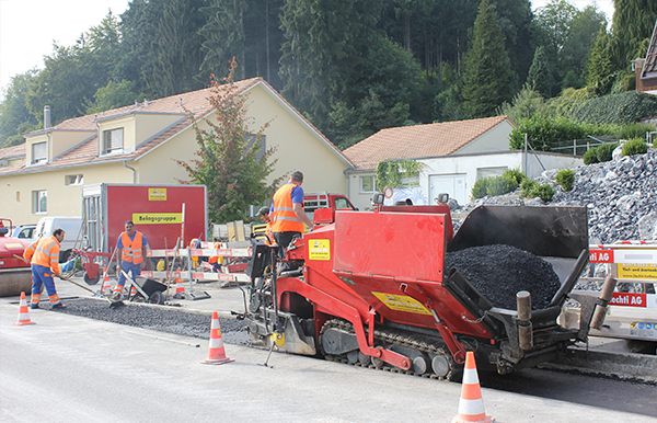 إنشاء طرق المرور والأرصفة