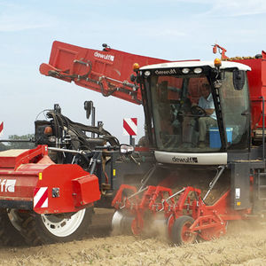 MULTI-ROW POTATO HARVESTER