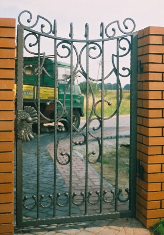 garden gates ( WICKETS )