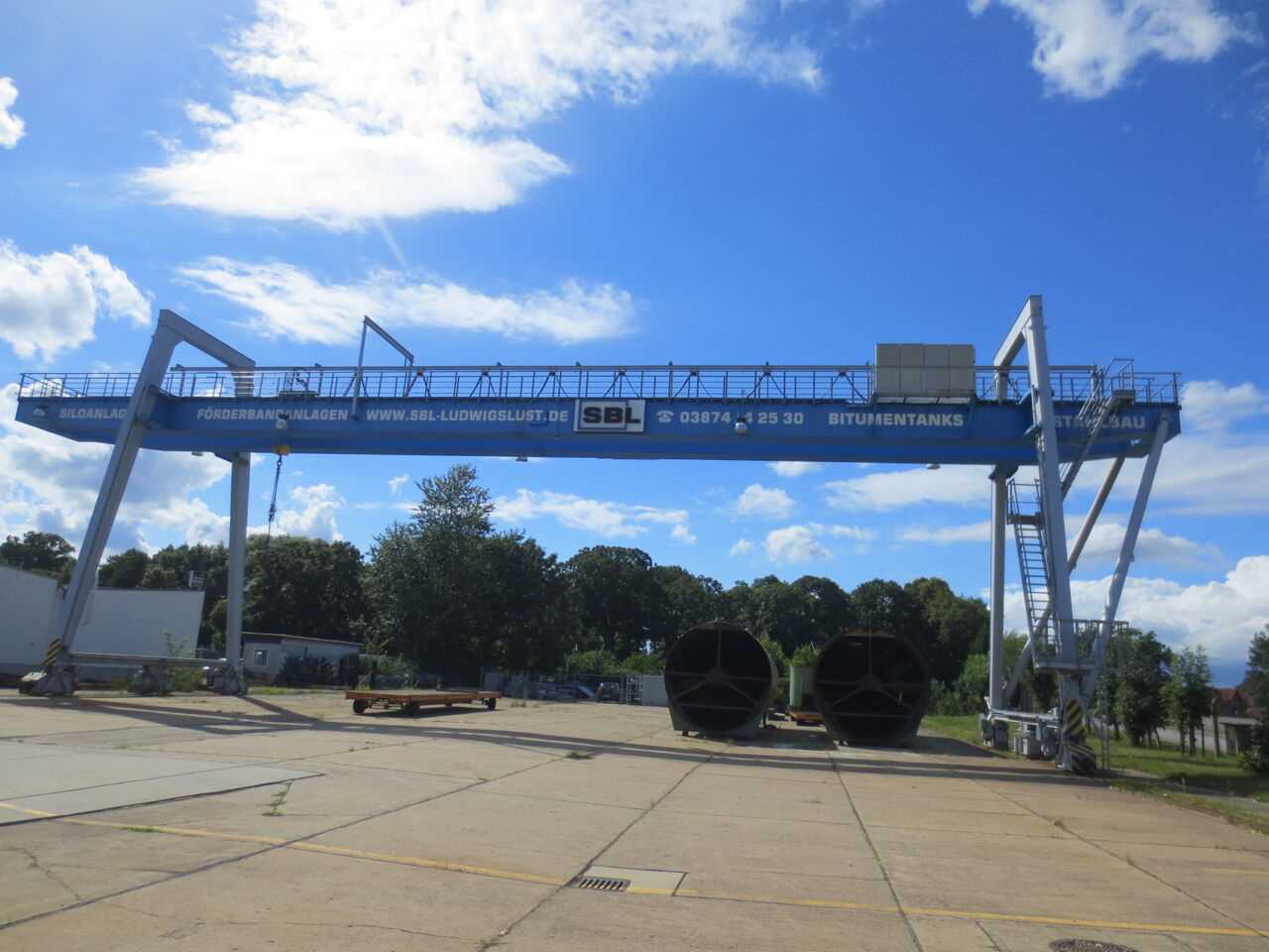 gantry cranes