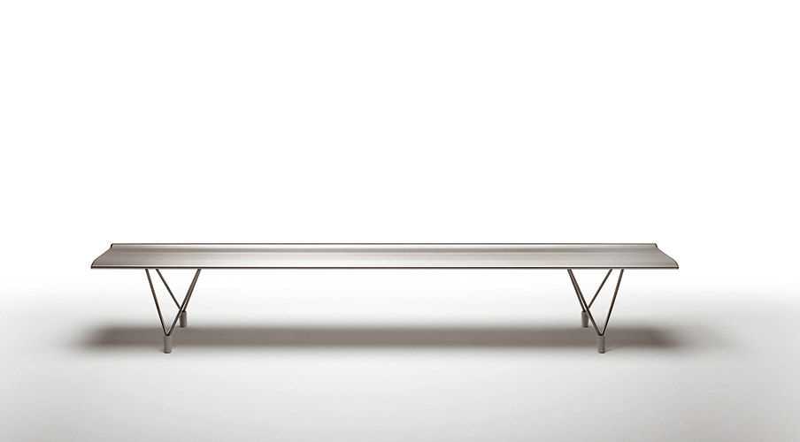 Public bench ( outdoor seat )