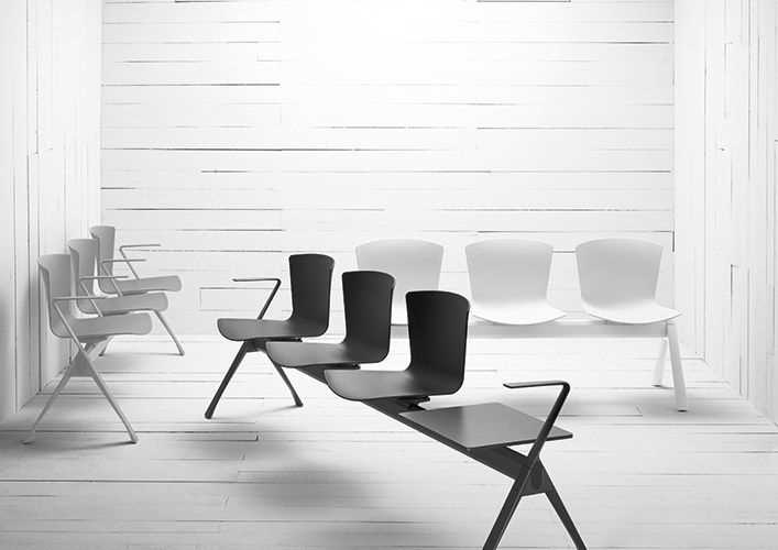 multiple chairs for waiting