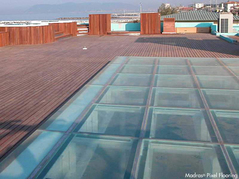 Kaymaz zemin ve merdivenler