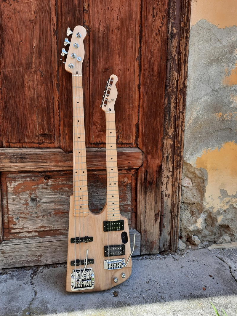 Double neck bass and guitar, splittable