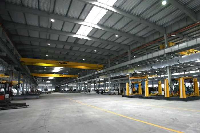 Double-girder overhead crane