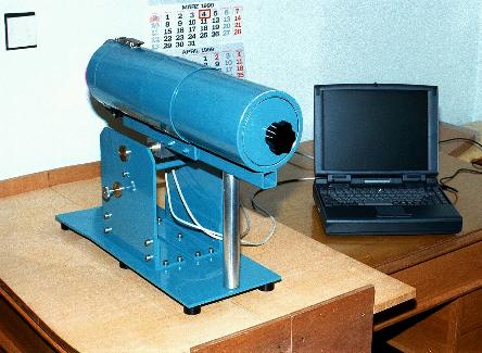 Laboratory spectrometer with large-volume NaJ detector and 2k multi-channel analyzer