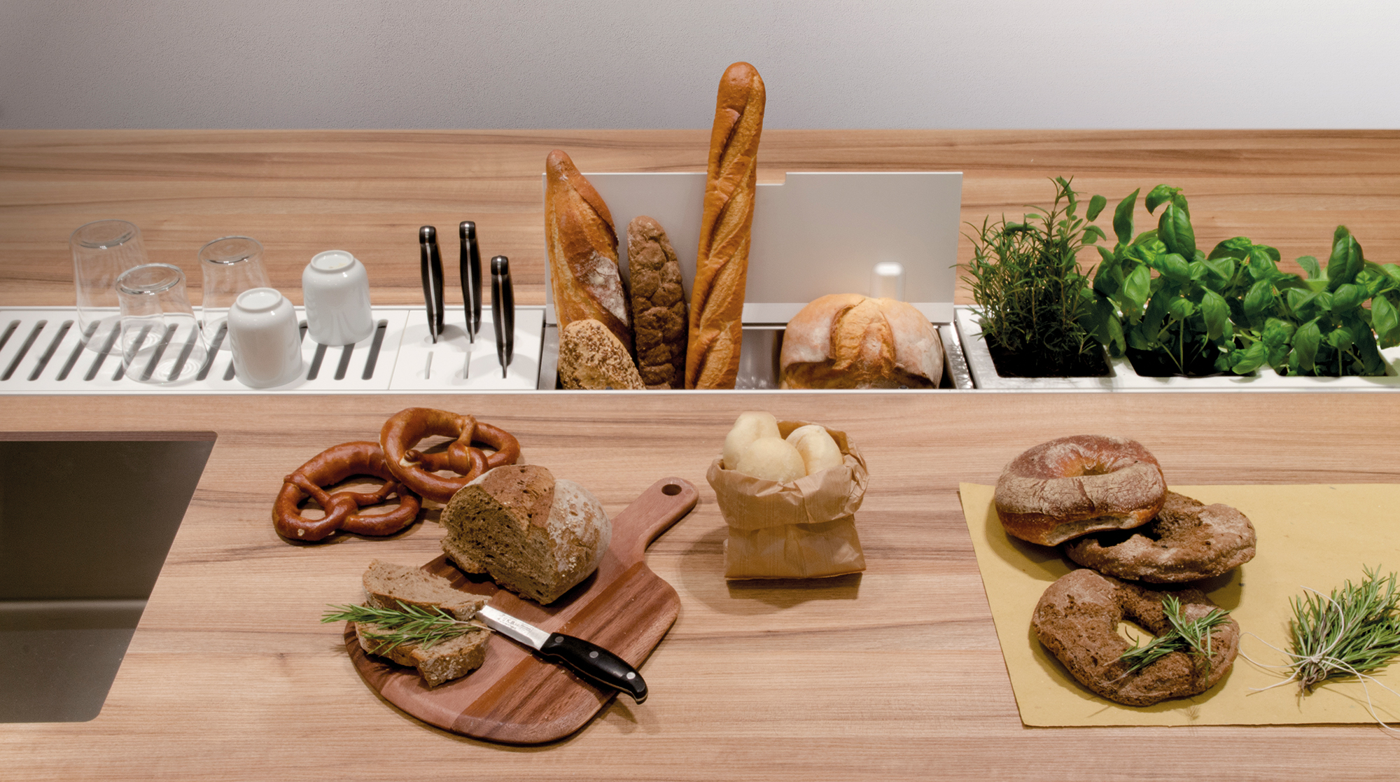 duvara monte mutfak tezgahi