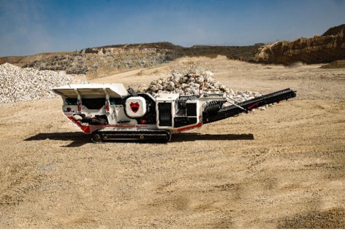 CT 850 MOBILE STONE CRUSHER AND GRINDING MACHINE FOR RUBB