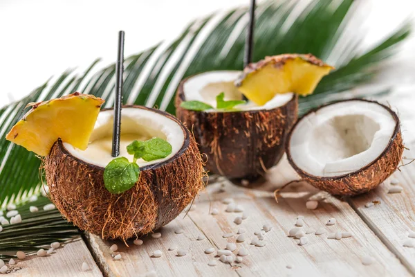 hindistan cevizi ananas