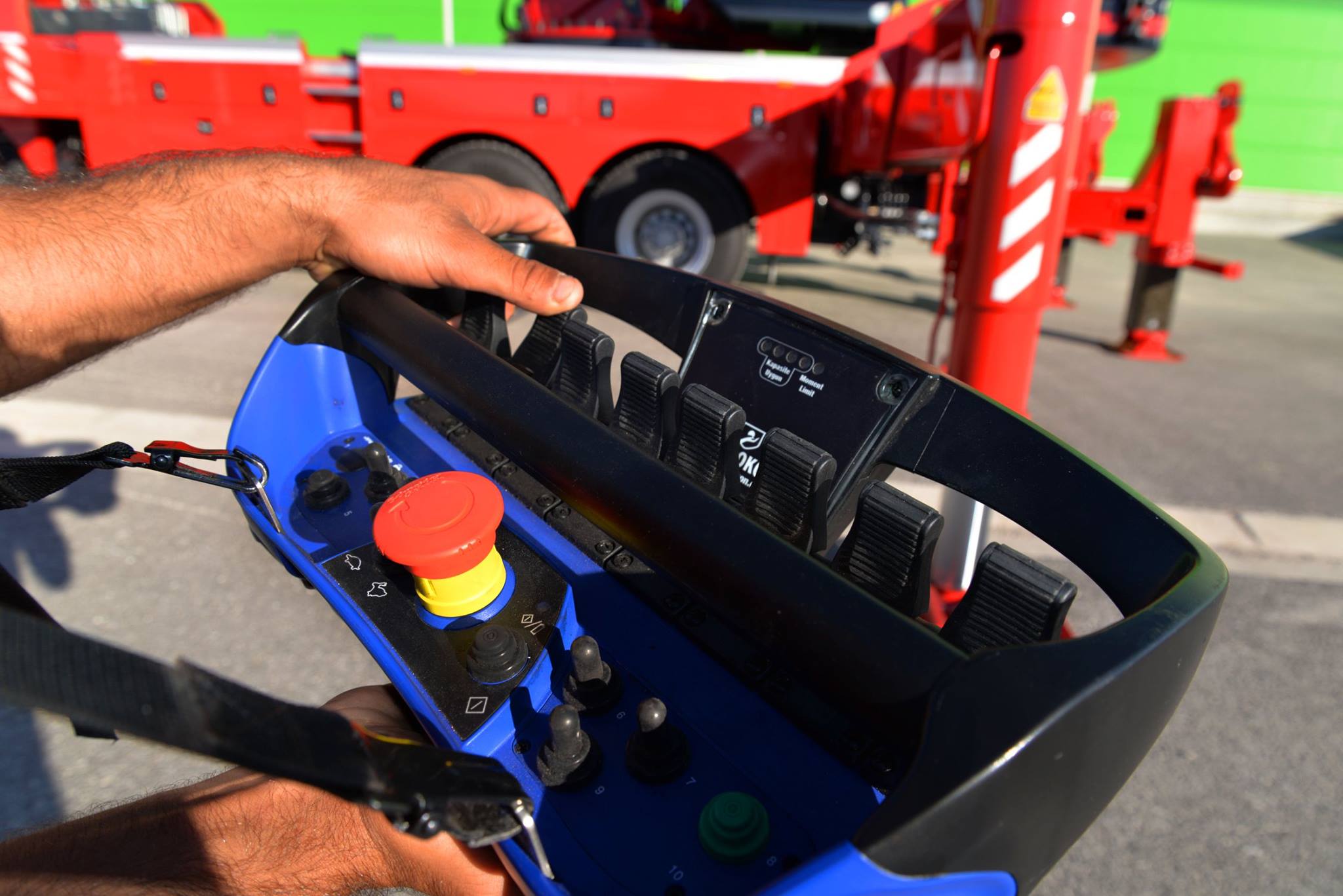 система дистанционного управления краном