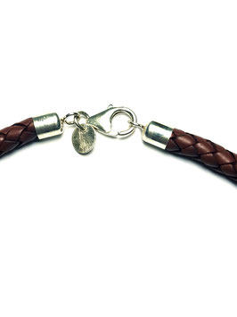 Stringed leather bracelet