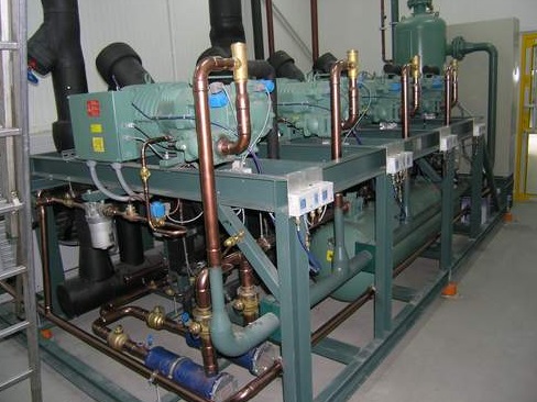Grupos de compressores com múltiplos compressores
