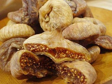 Dried figs